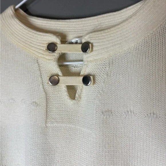 NXD size Large Elegant Cream Women's Sweater longe sleeve with clasps on neck - Picture 4 of 5